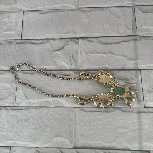 Banana Republic bib cluster necklace - Picture 5 of 7